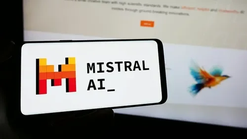 Mistral : ce qui a changé dans les recrutements depuis notre dernier relevé