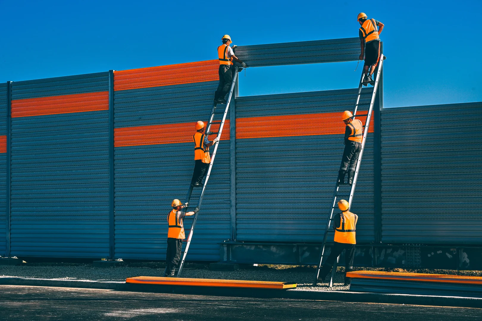 FIFO Work in Australia: Pros, Cons and Is It Worth It in 2026?